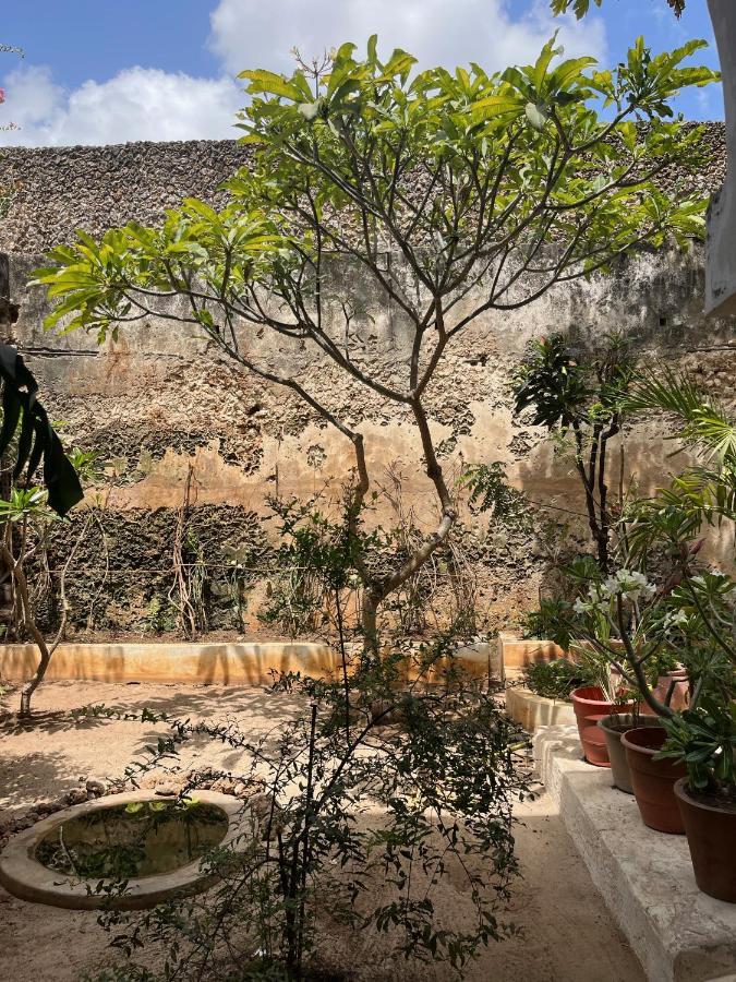 Subira House Bed & Breakfast Lamu Exterior photo