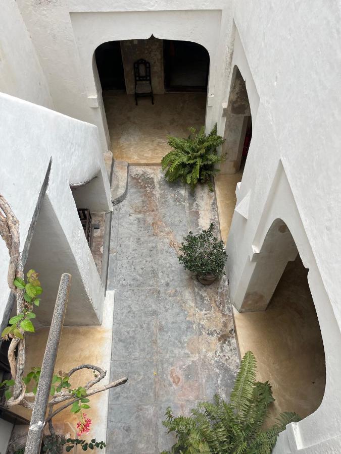 Subira House Bed & Breakfast Lamu Exterior photo